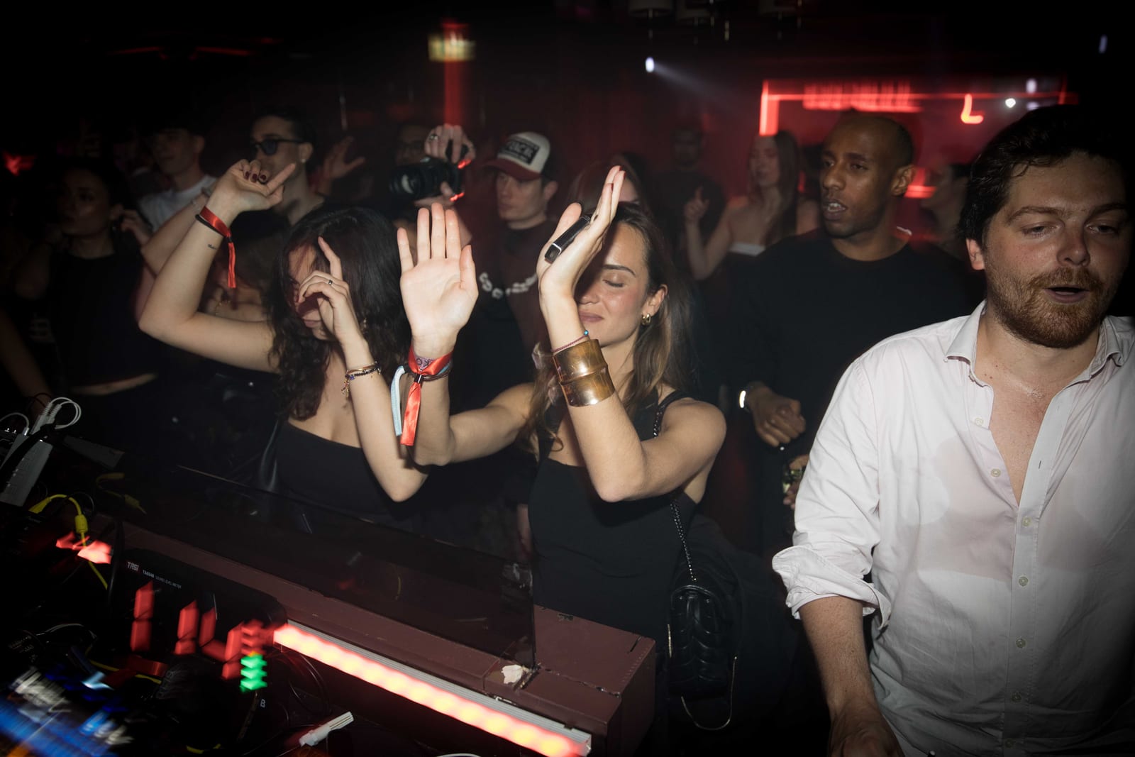 Quiz Night in London: Where to Play and Where to Go After